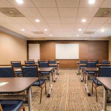 Courtyard Raleigh Crabtree Valley Екстер'єр фото