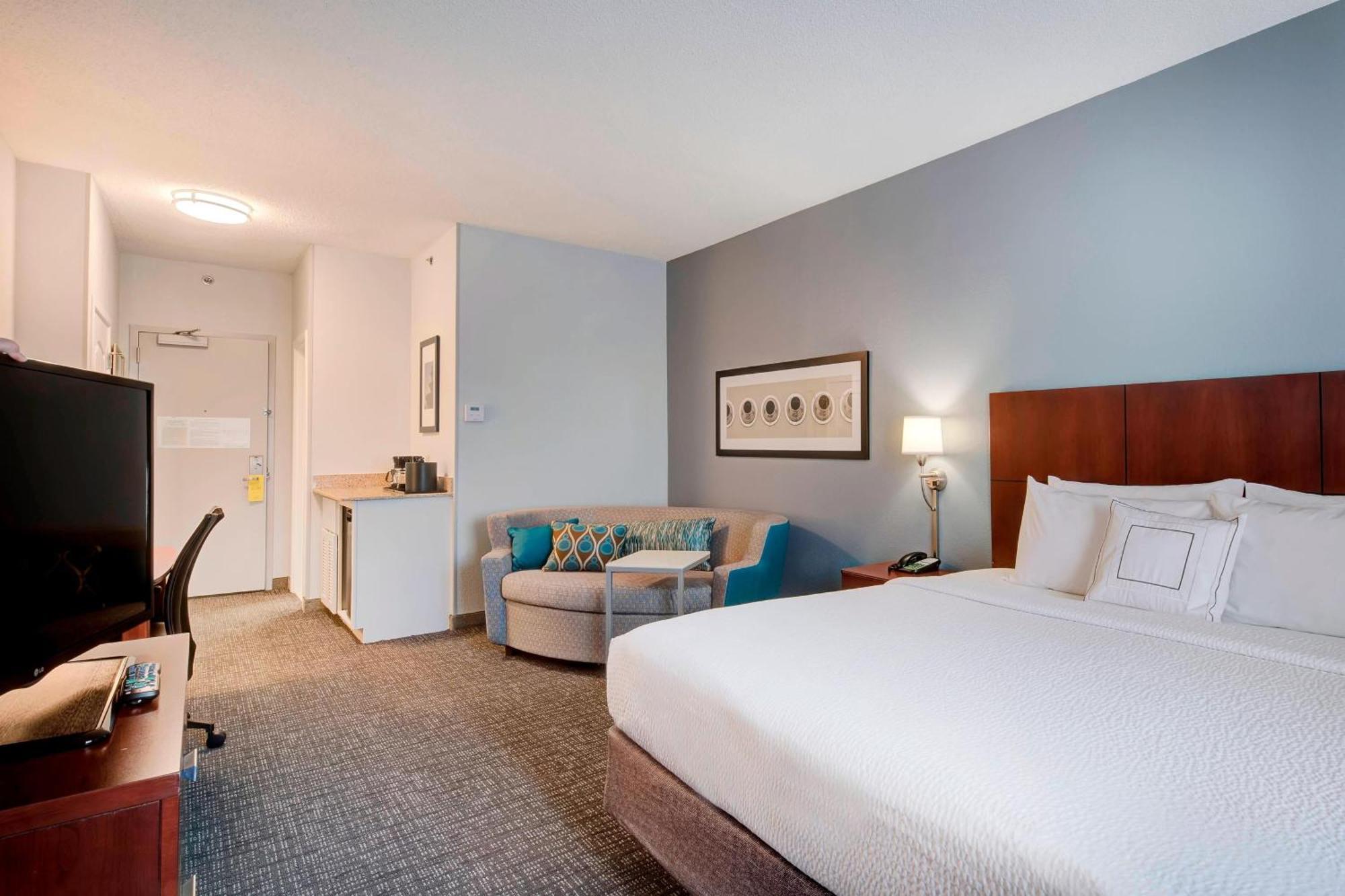 Courtyard Raleigh Crabtree Valley Екстер'єр фото