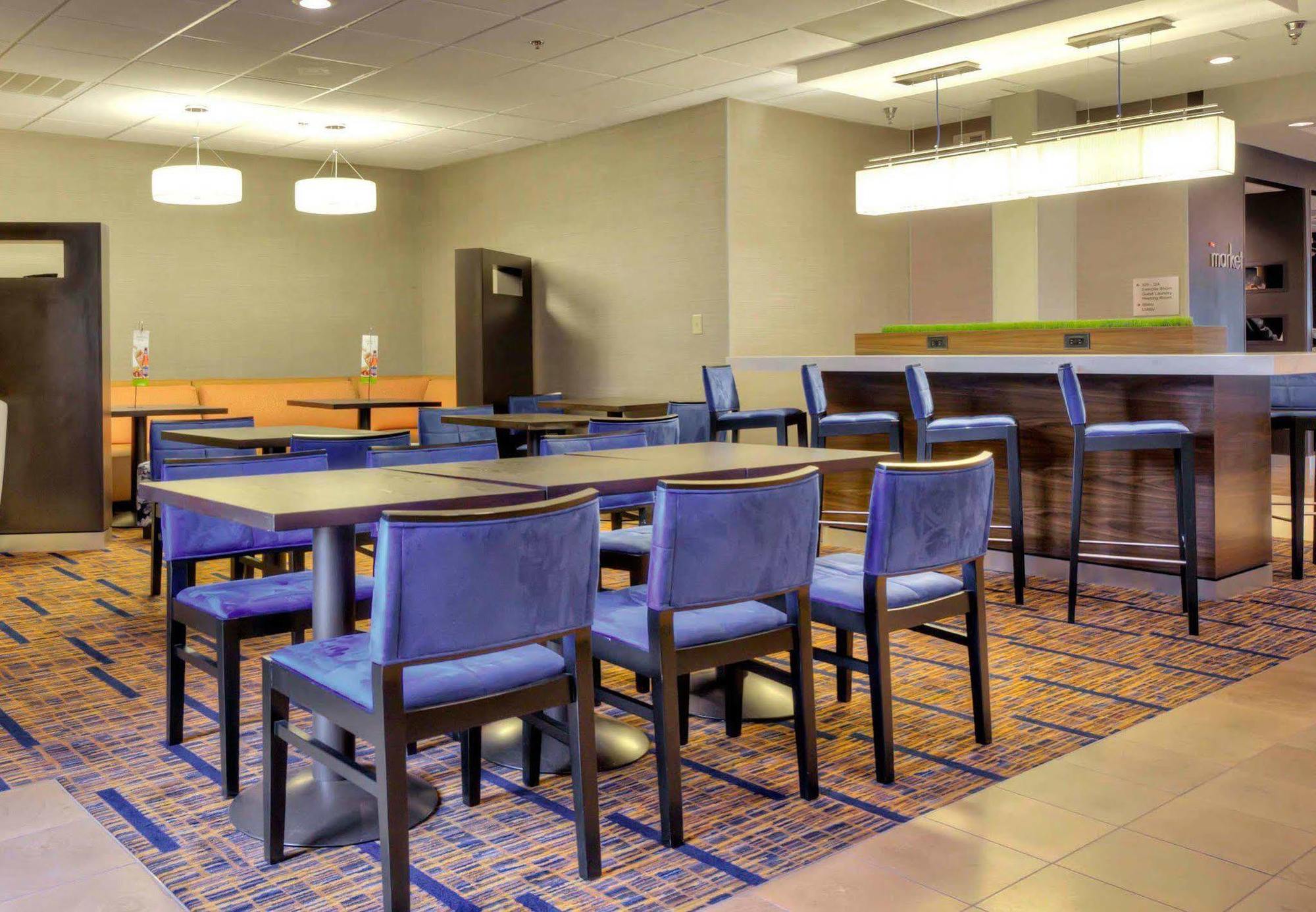 Courtyard Raleigh Crabtree Valley Екстер'єр фото